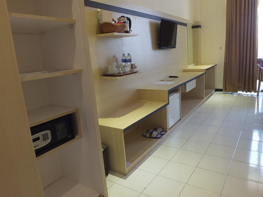 Hotel Jepara Indah Zimmer foto