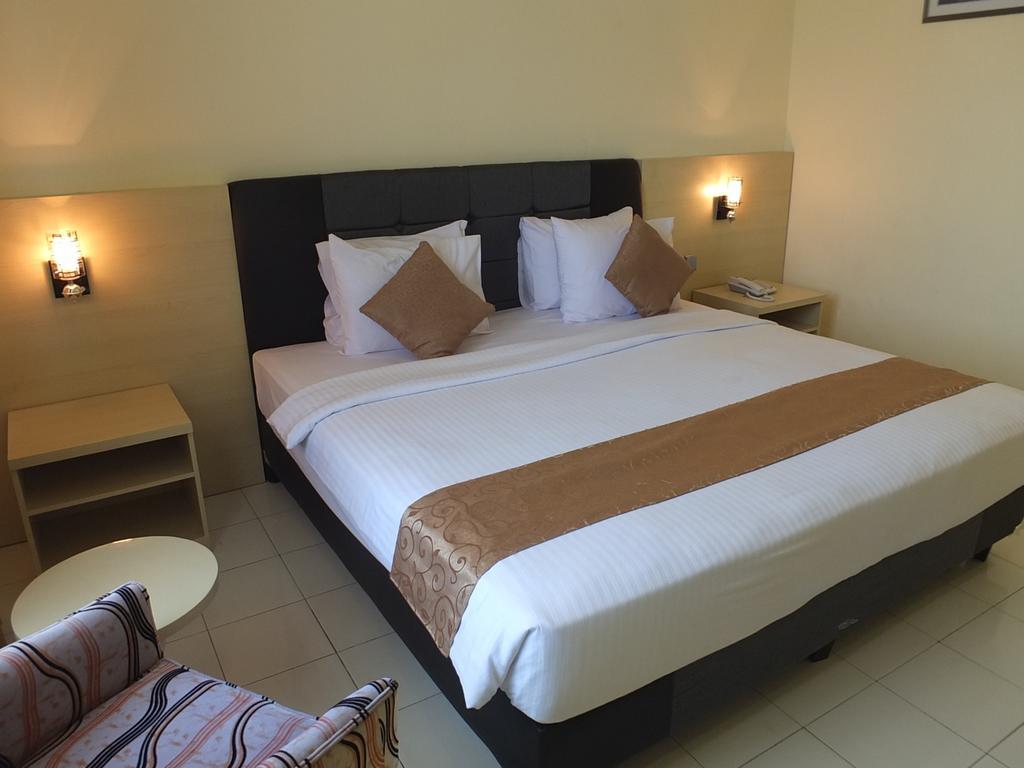 Hotel Jepara Indah Zimmer foto