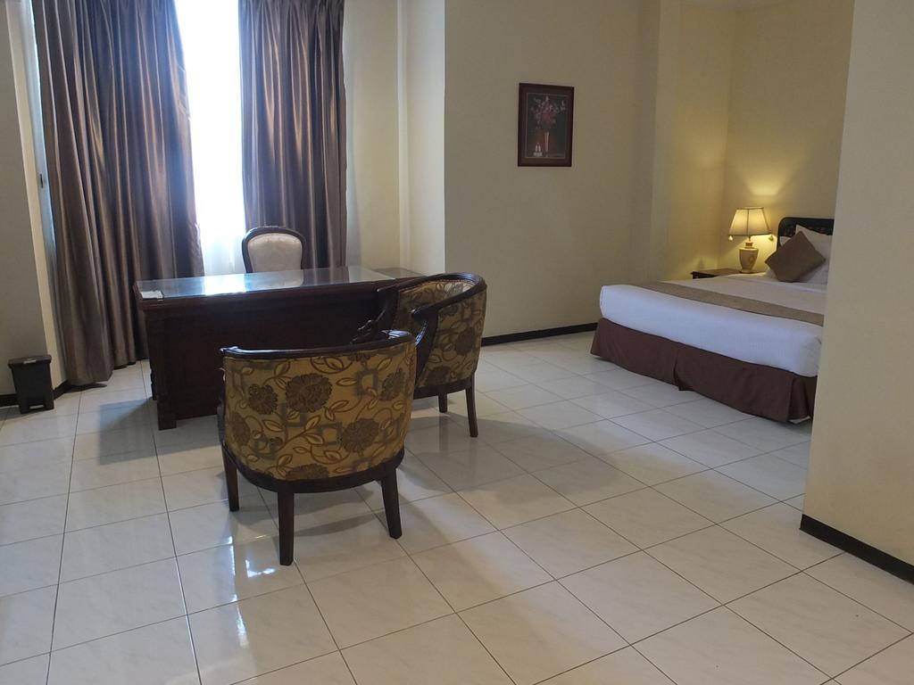 Hotel Jepara Indah Zimmer foto