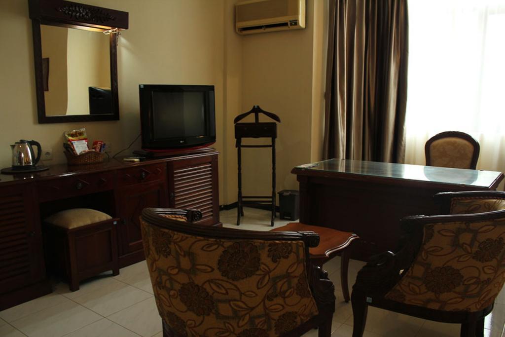 Hotel Jepara Indah Exterior foto